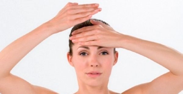 Kosmetická masáž obličeje - snadný a bezbolestný způsob, jak zachránit mládí