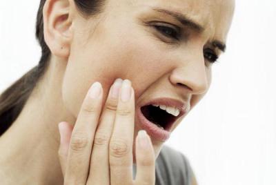 Повикајте брза помош ако болестите на забите