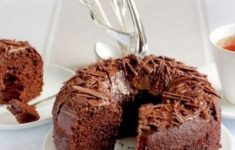 Çikolatalı kek - fotoğrafları ile yemek tarifleri