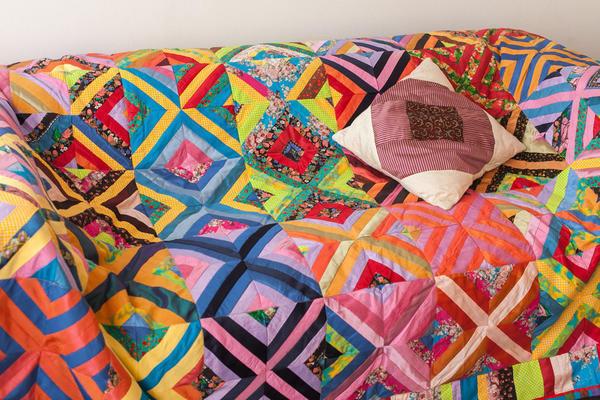 Patchwork patchwork jastuci: sjajna nota u unutrašnjosti