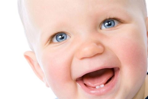 Dětské zuby u dětí: klouzání a vypadávání